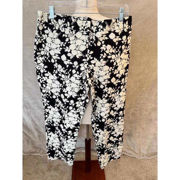 Talbots Women's Black & White 98% Cotton 2% Spandex Crop Capri Size 10 - Picture 1 of 6